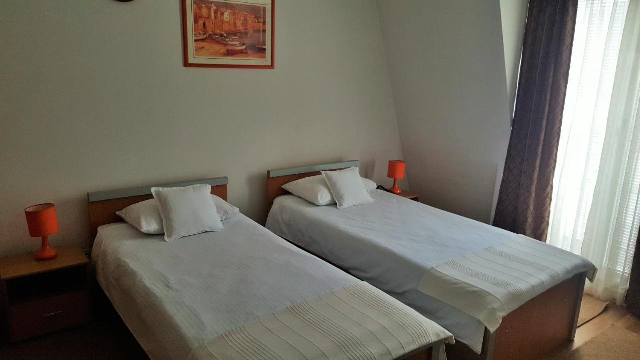 Hotel Topcider Belgrado Buitenkant foto