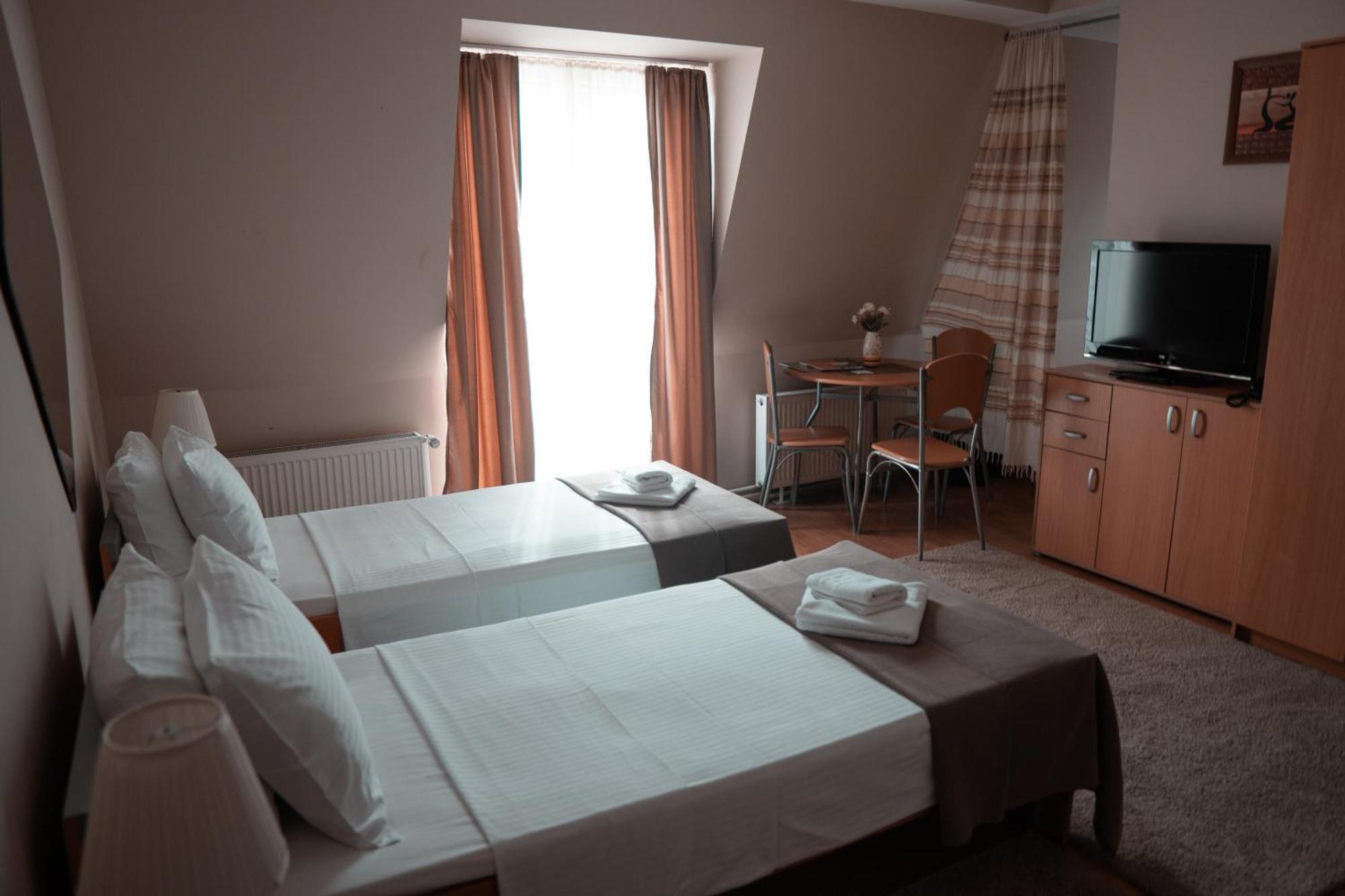 Hotel Topcider Belgrado Buitenkant foto