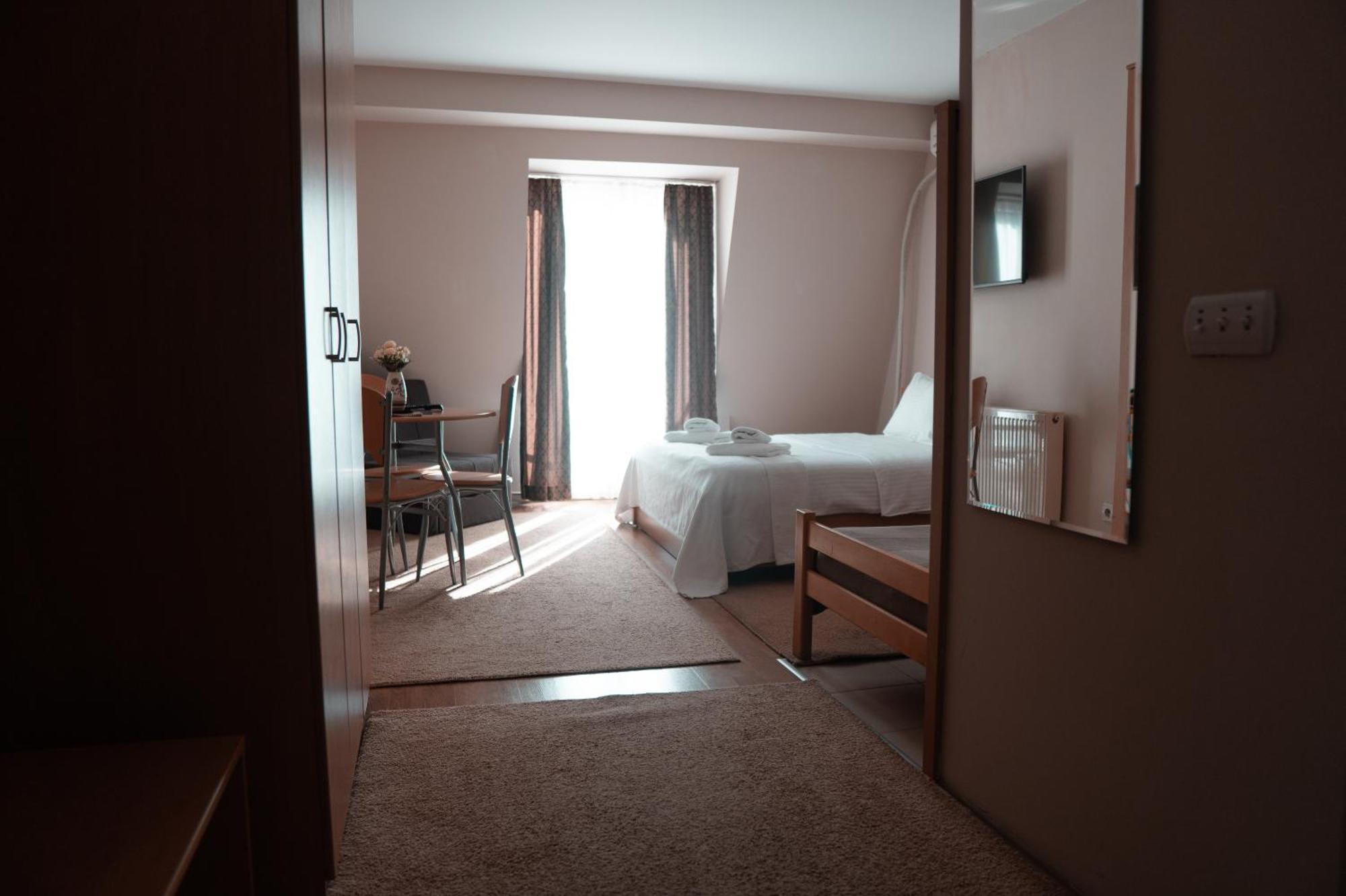 Hotel Topcider Belgrado Buitenkant foto