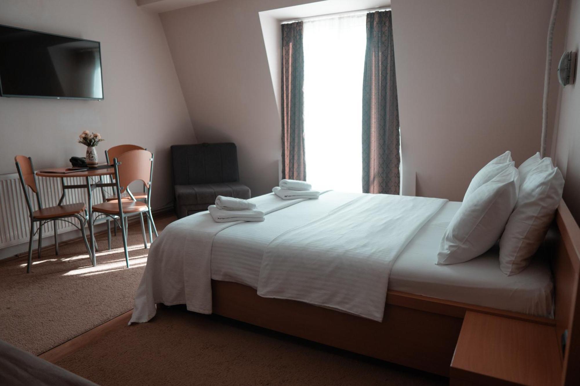 Hotel Topcider Belgrado Buitenkant foto