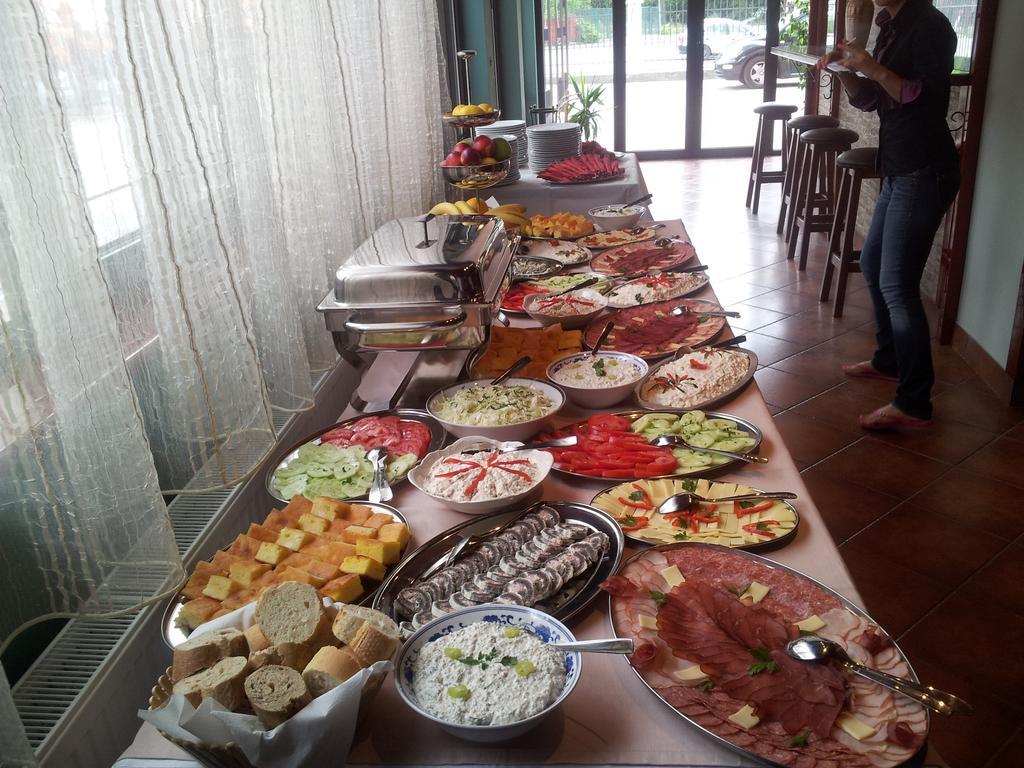 Hotel Topcider Belgrado Buitenkant foto